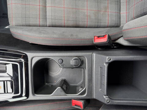 2023 Volkswagen Golf GTI 40th Anniversary Edition