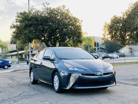2022 Toyota Prius LE