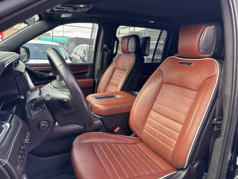 2023 GMC Yukon XL Denali Ultimate