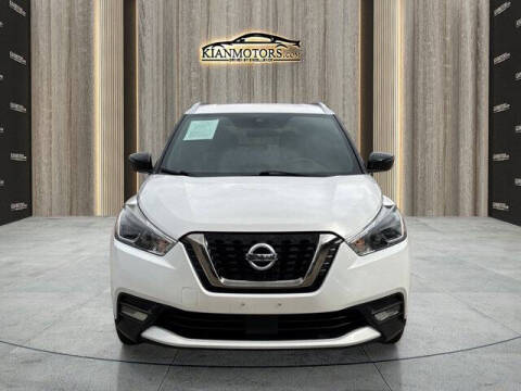 2020 Nissan Kicks SR