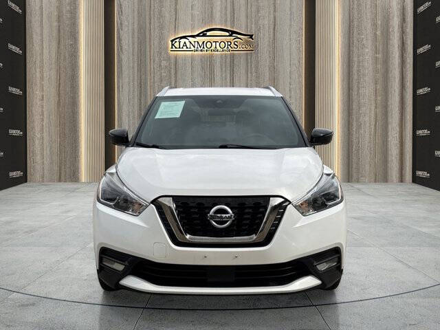 2020 Nissan Kicks SR