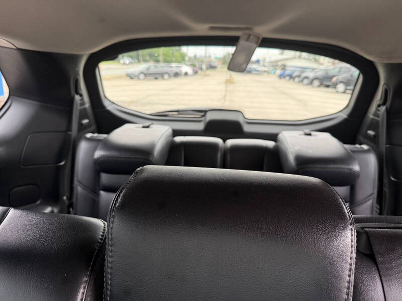 2019 Nissan Pathfinder SL