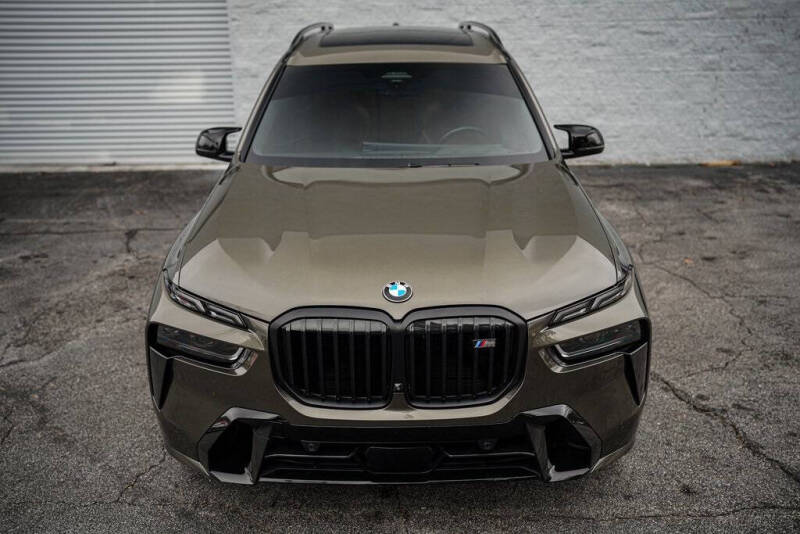 2025 BMW X7 M60i