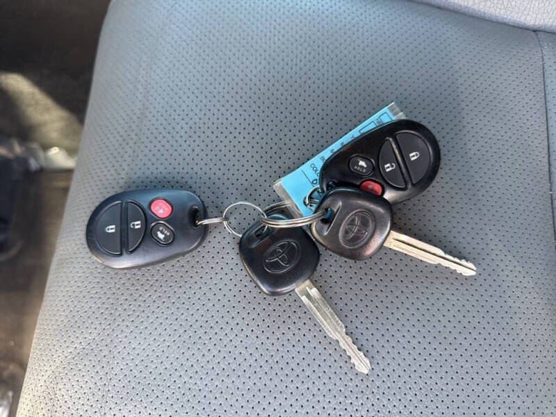 2013 Toyota Sequoia Platinum