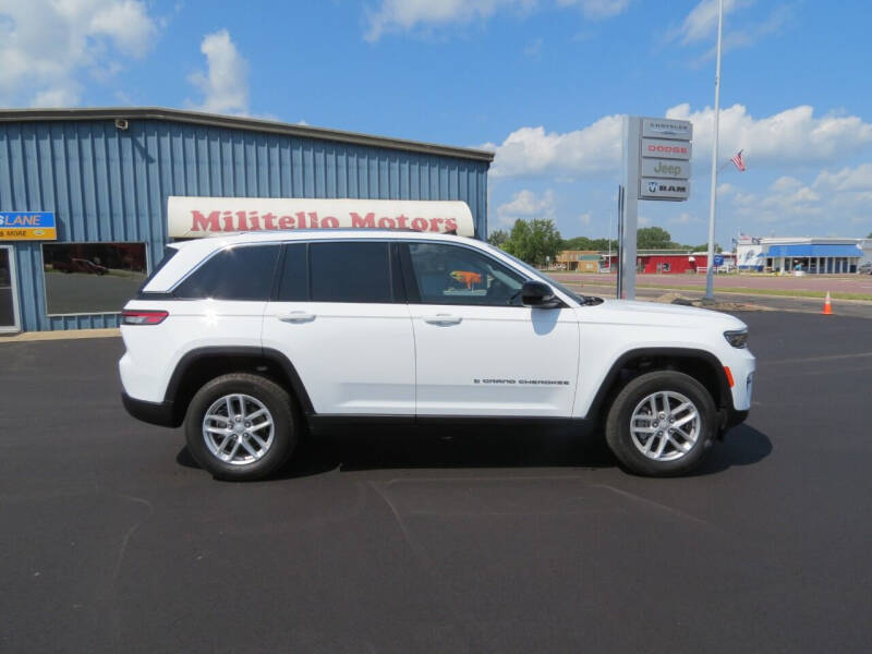 2024 Jeep Grand Cherokee Laredo