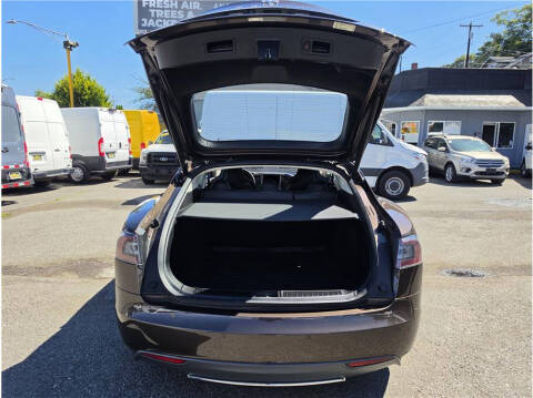 2013 Tesla Model S Performance