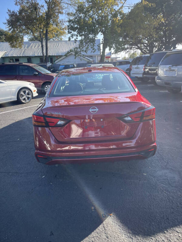 2025 Nissan Altima 2.5 SV