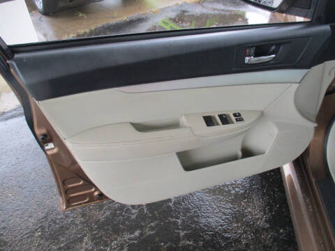 2011 Subaru Legacy 2.5i Premium