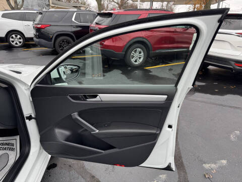 2016 Volkswagen Passat 1.8T S