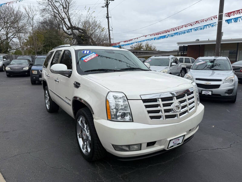 2011 Cadillac Escalade Premium