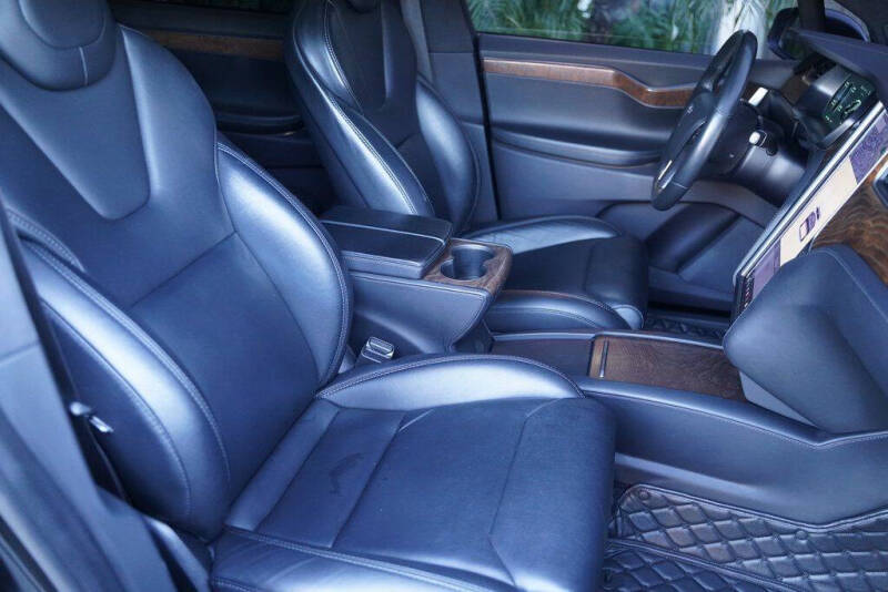 2019 Tesla Model X Long Range
