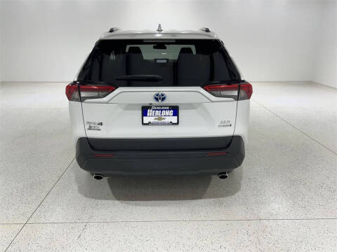 2023 Toyota RAV4 Hybrid XLE Premium