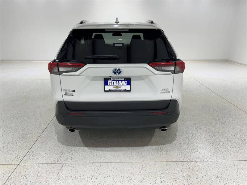 2023 Toyota RAV4 Hybrid XLE Premium