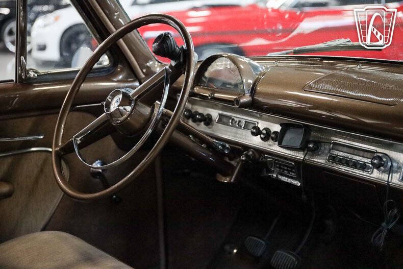 1954 Ford Crestline