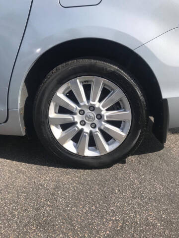 2014 Toyota Sienna XLE 7-Passenger