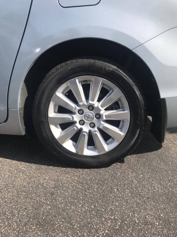 2014 Toyota Sienna XLE 7-Passenger
