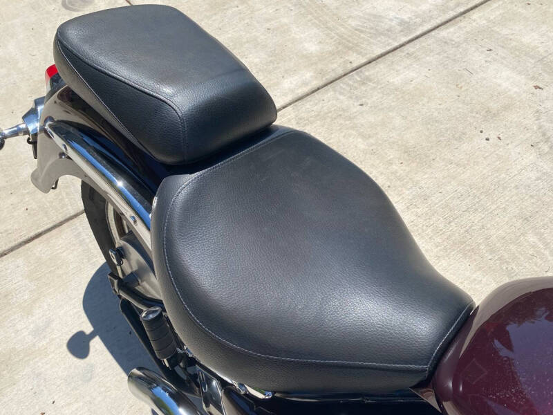 2009 Suzuki Boulevard