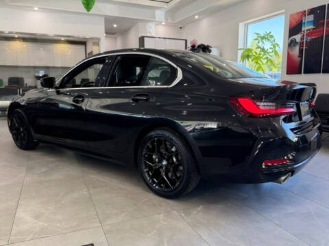 2025 BMW 3 Series 330i
