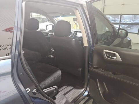 2013 Nissan Pathfinder SV