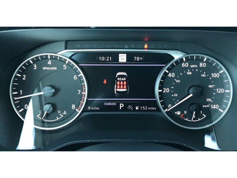 2025 Nissan Pathfinder SL