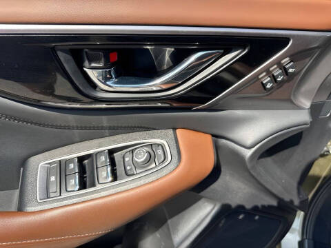 2025 Subaru Outback Touring XT