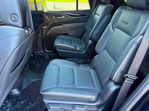 2023 Cadillac Escalade Sport