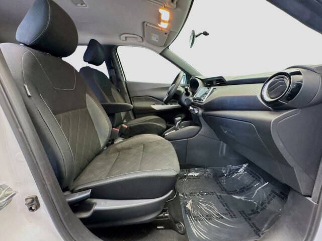 2019 Nissan Kicks SV