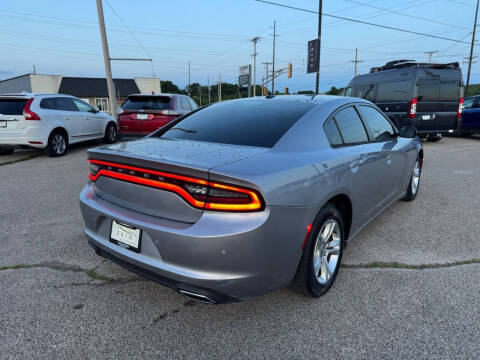 2016 Dodge Charger SE