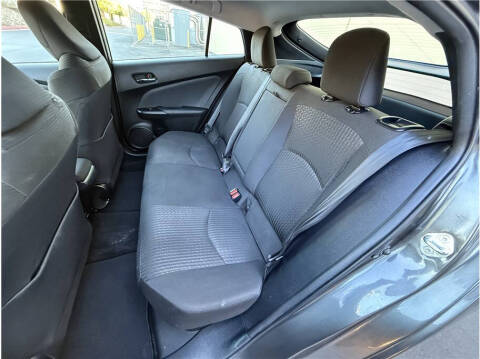 2016 Toyota Prius Two
