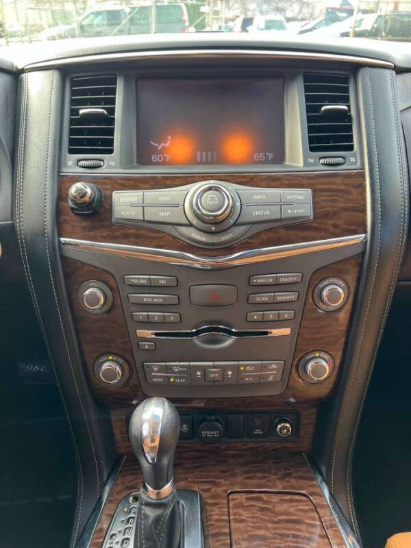 2017 Nissan Armada Platinum