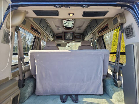 2002 Ford E-Series E-150