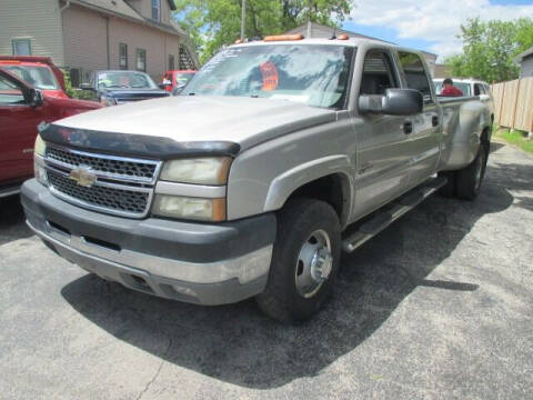 2005 Chevrolet Silverado 3500 for sale at Economy Motors in Racine WI