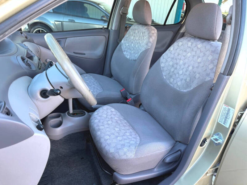 2001 Toyota ECHO