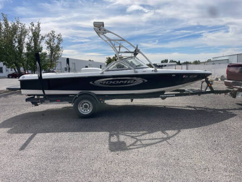 2005 Moomba Outback