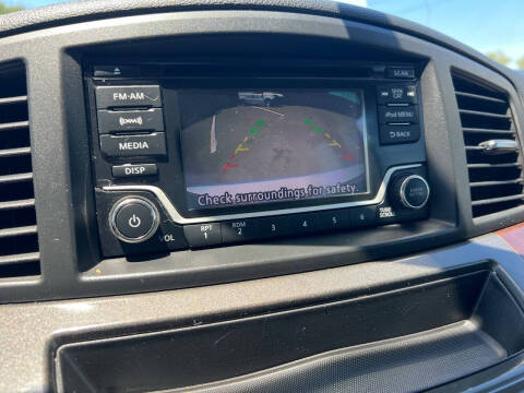 2017 Nissan Quest SV