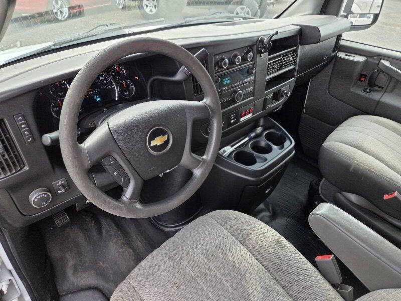 2017 Chevrolet Express 2500