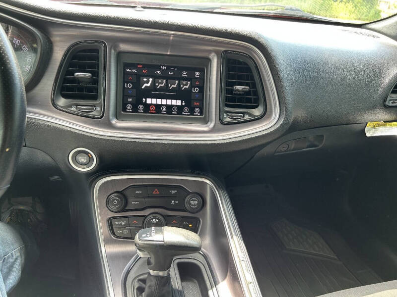 2018 Dodge Challenger SXT