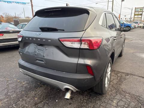 2022 Ford Escape SE