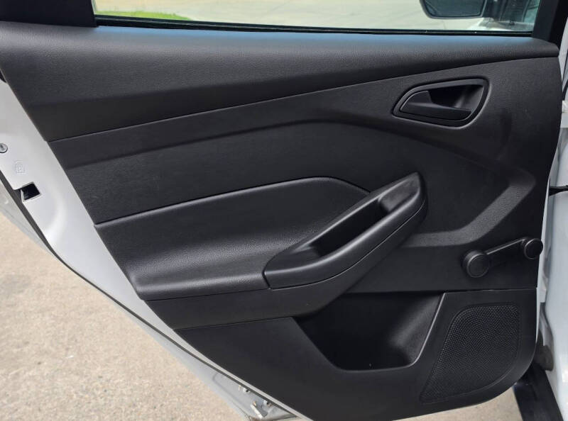 2016 Ford Focus S