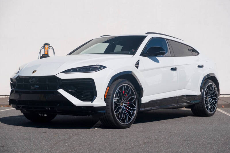 2025 Lamborghini Urus SE