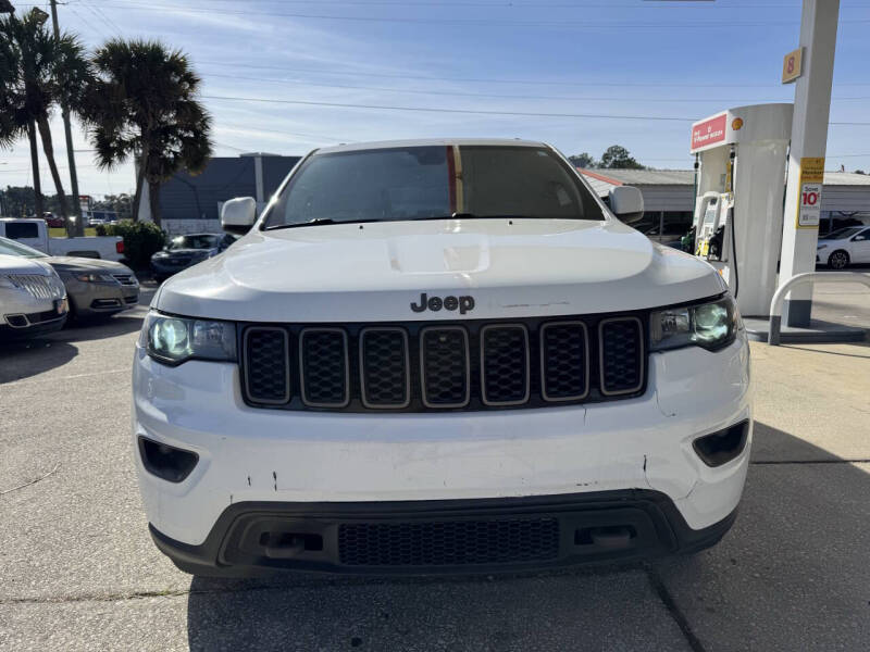 2017 Jeep Grand Cherokee Laredo