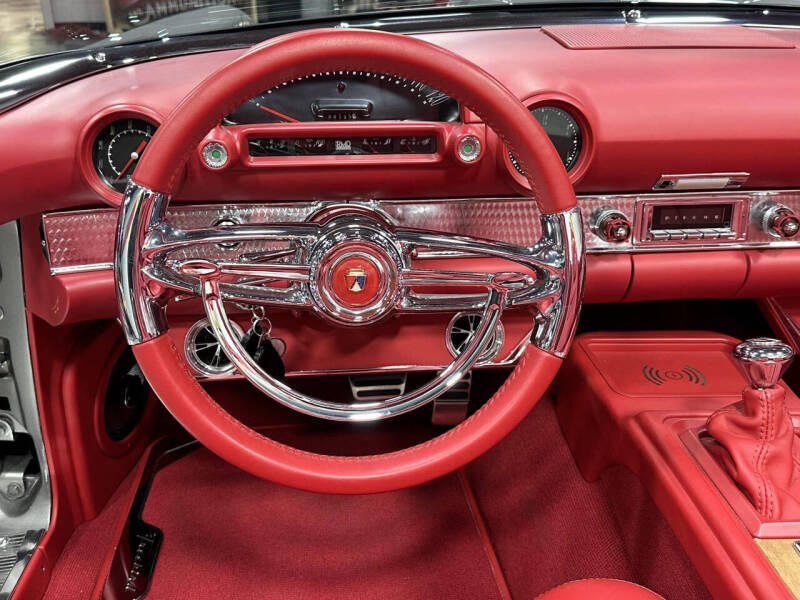 1956 Ford Thunderbird