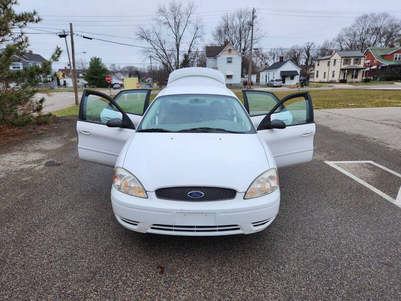 2004 Ford Taurus SES