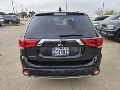 2018 Mitsubishi Outlander SE
