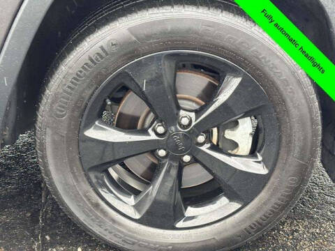 2023 Jeep Cherokee Altitude Lux