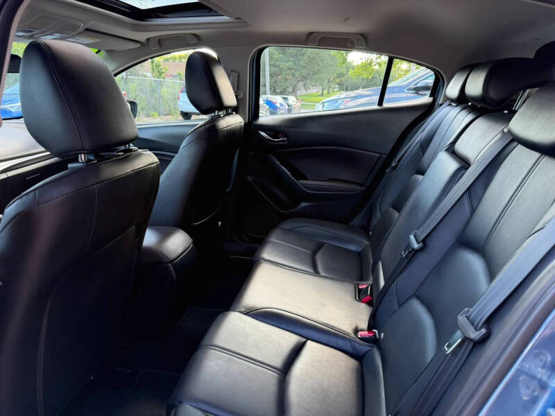 2018 Mazda MAZDA3 Touring