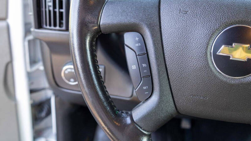 2023 Chevrolet Express 2500