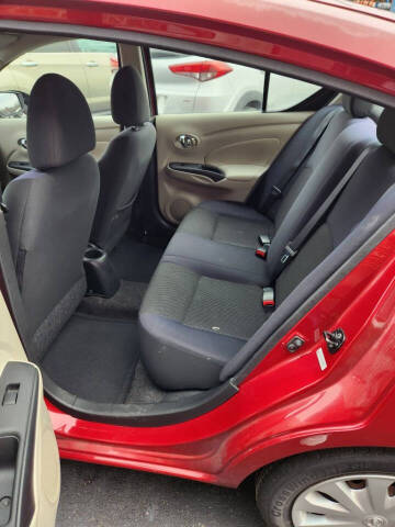 2012 Nissan Versa 1.6 SL