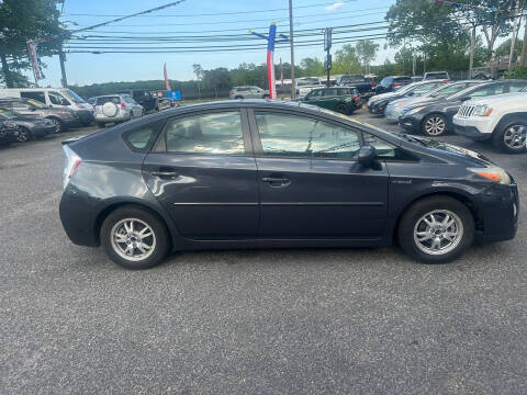 2010 Toyota Prius III