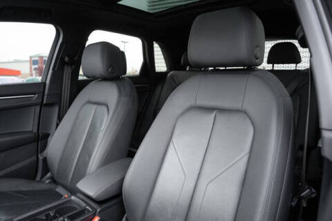 2020 Audi Q3 quattro Premium 45 TFSI